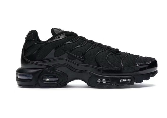 Nike Air Max Plus Triple Black