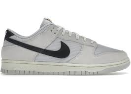 Nike Dunk Low SE Certified Fresh