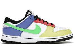 Nike Dunk Low Green Strike (W)