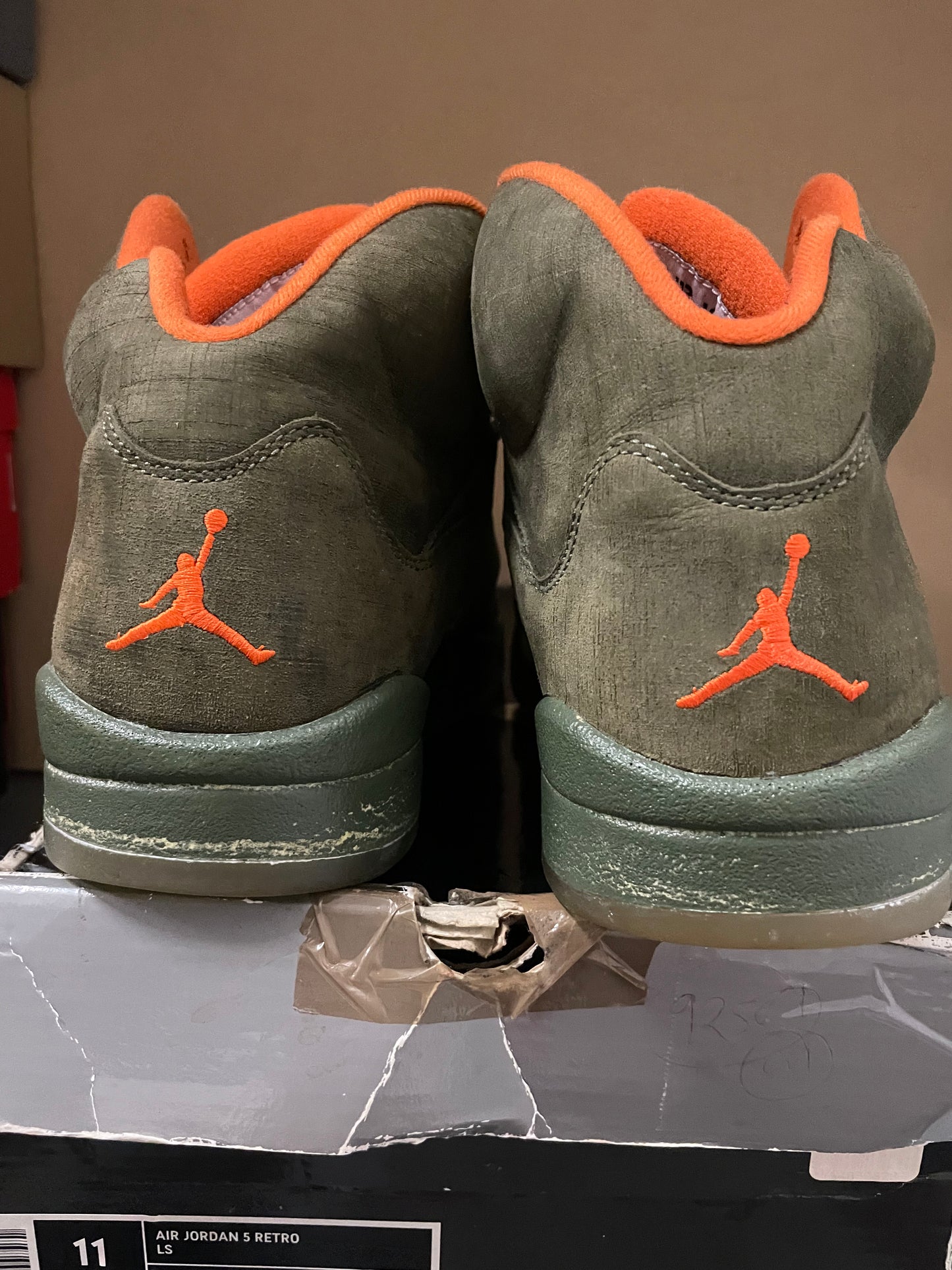 Air Jordan 5 LS “Olive” (Pre-Owned)